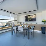 New # Luxury Penthouse By Alzira شقة