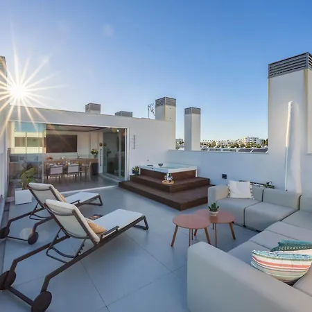 New # Luxury Penthouse By Alzira Appartement *