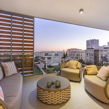 New # Luxury Penthouse By Alzira Appartement