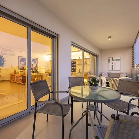 New # Luxury Penthouse By Alzira Appartement