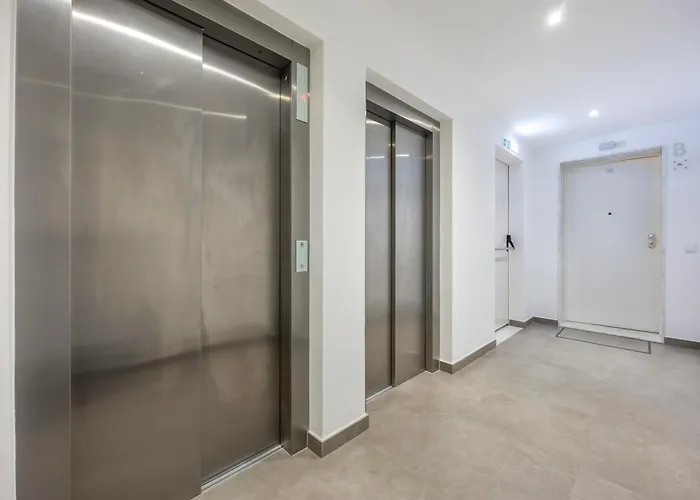 Luxury Penthouse By Alzira Apartment *